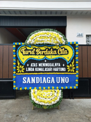 Papan Bunga Duka di Air Manis